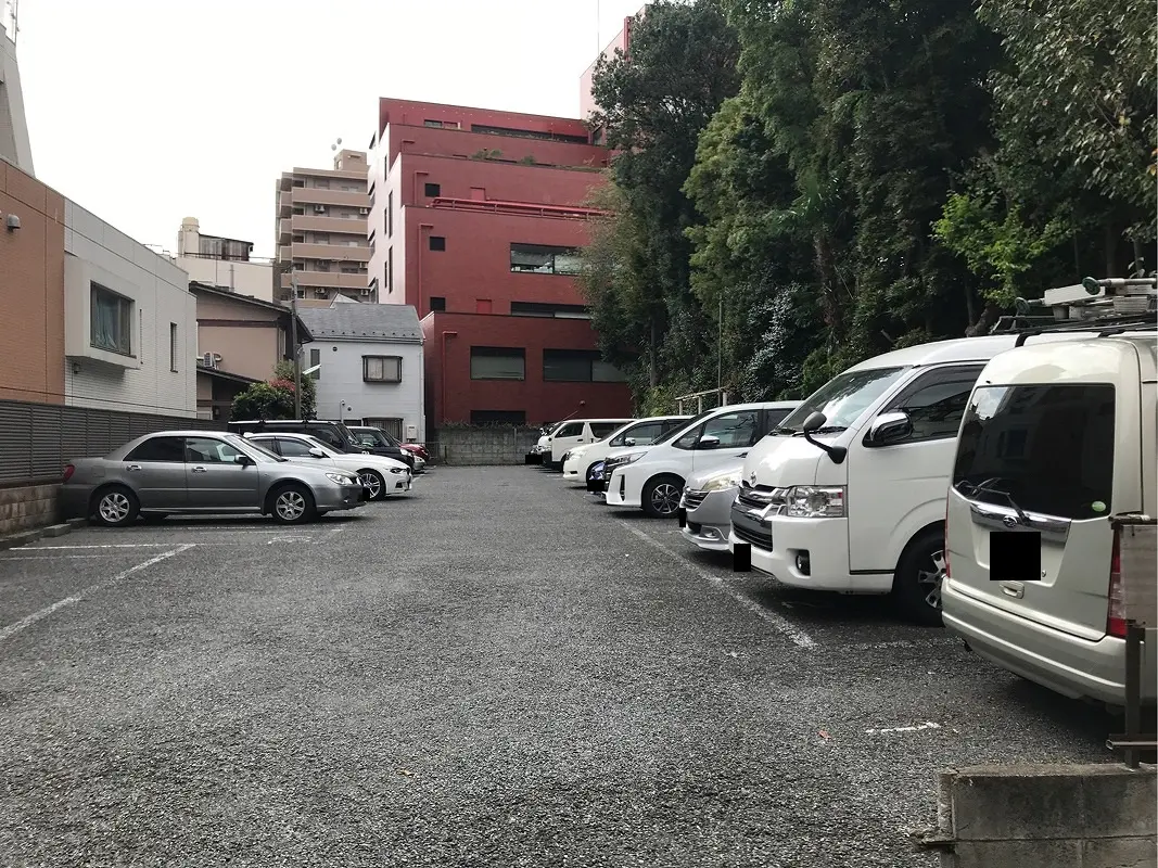 板橋区熊野町　月極駐車場